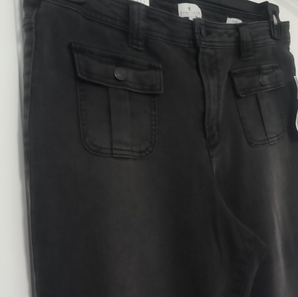 New Black Wide Legs Jeans / Size 16 Junior - Picture 2 of 4